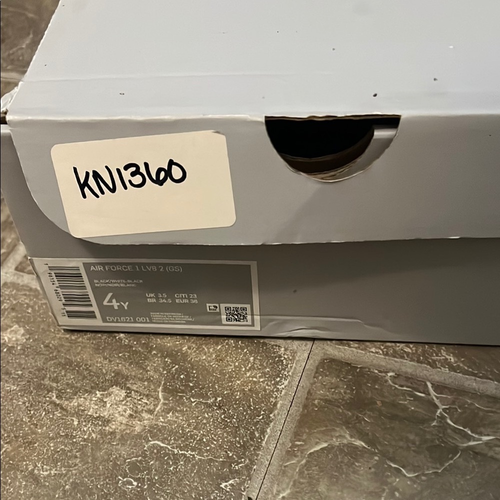 Nike Air Force 1 LV8 2 GS Gray Shoe Box